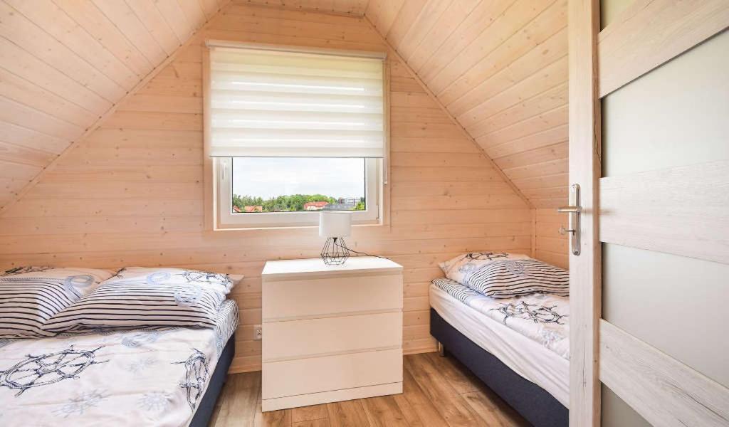 Blekitna Laguna Sarbinowo Ngoại thất bức ảnh